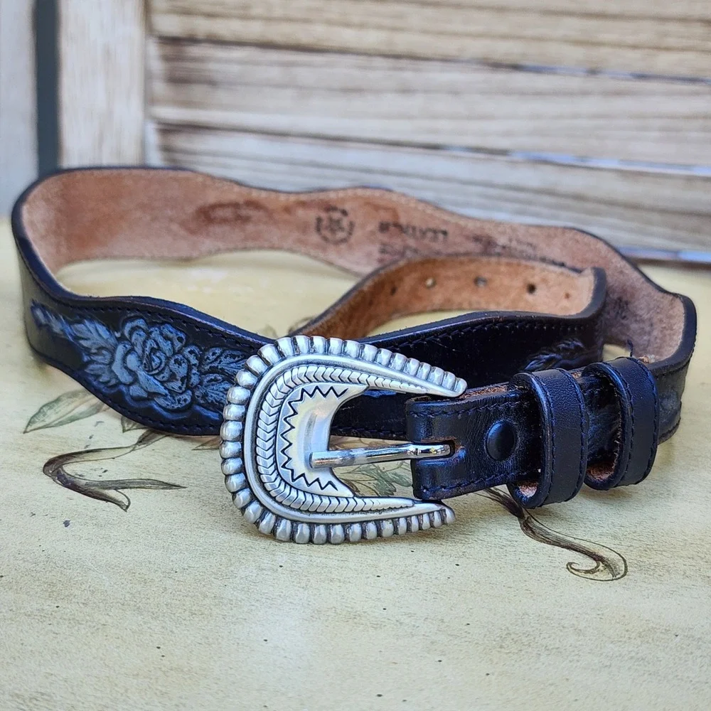 Vintage Silver Creek Sz 30 Black Leather Tooled Floral Western Belt Feminine
